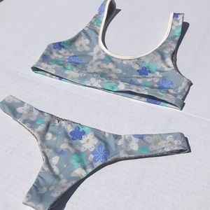 BNWOT Acacia Swimwear Blue Cherry Blossom Set 🌸
